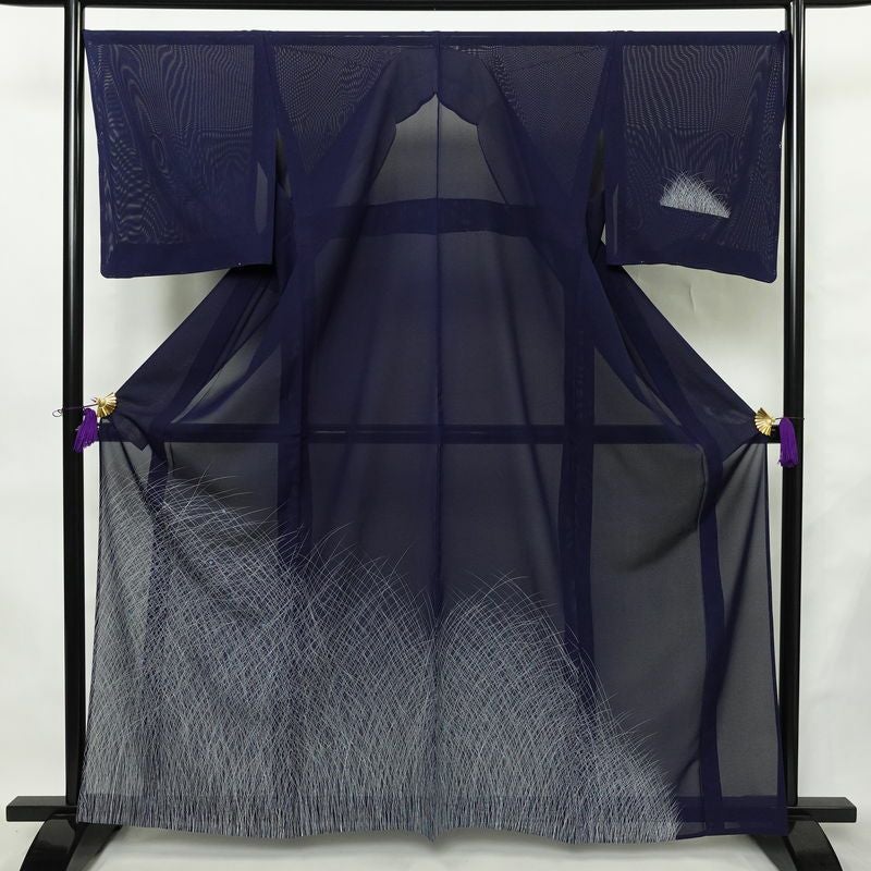 盛夏 付け下げ 絽 良品 しつけ糸付き 夏用 正絹 木の葉・植物柄 単衣仕立て 身丈163cm 裄丈68.5cm リサイクル着物 付下 着物 刺繍 薄物 青・紺_画像1