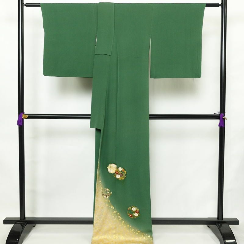 色留袖 松尾光琳 落款入り 縮緬 一つ紋付き 正絹 木の葉・植物柄 袷仕立て 身丈170cm 裄丈69.5cm リサイクル着物 着物 箔 共八掛 金彩 緑・うぐいす色_画像2