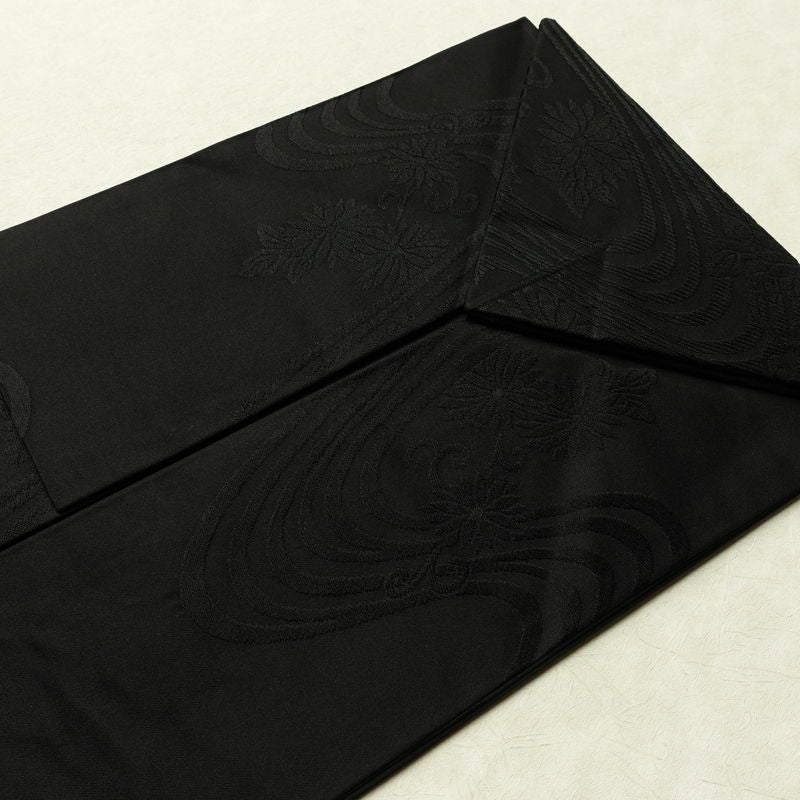 喪服 美品 袷喪服 落款入り しつけ糸付き 縮緬 五つ紋付き トールサイズ 正絹 無地 袷仕立て 身丈172cm 裄丈71cm リサイクル着物 着物 未使用品 黒_画像14