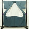 付け下げ 良品 綸子 正絹 人物・動物柄 袷仕立て 身丈154cm 裄丈65.5cm リサイクル着物 着物 箔 青・紺_画像3