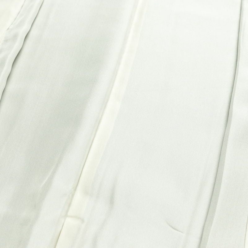 付け下げ 良品 綸子 正絹 人物・動物柄 袷仕立て 身丈154cm 裄丈65.5cm リサイクル着物 着物 箔 青・紺_画像19