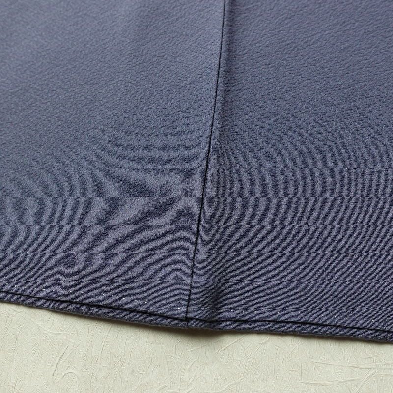 色無地 縮緬 一つ紋付き 正絹 無地 袷仕立て 身丈159cm 裄丈64.5cm リサイクル着物 着物 共八掛 お茶会 竜胆色 紫・藤色_画像10