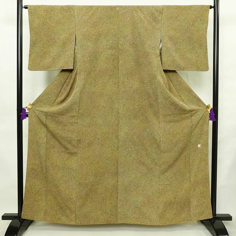 小紋 本蒔蝋染工芸作家 木村勝美 良品 丹後ちりめん 落款入り 縮緬 一つ紋付き 正絹 その他の柄 袷仕立て 身丈161.5cm 裄丈64.5cm リサイクル着物 着物 フォーマル シンプル 黄・黄土色_画像1