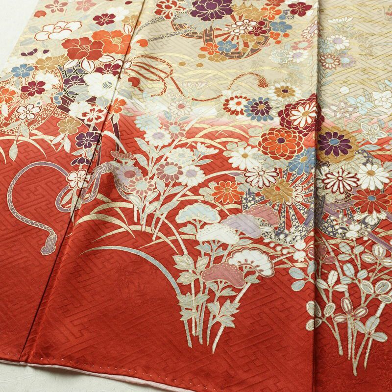 振袖 正絹 古典柄 袷仕立て 身丈162.5cm 裄丈67.5cm リサイクル着物 着物 箔 金彩 成人式 二十歳 二十歳の集い パーティー フォーマル 萩 松 菊 青・紺_画像4