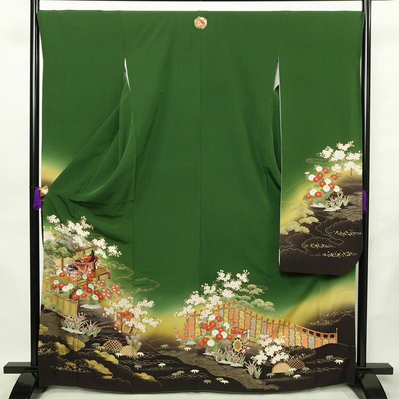 振袖 縮緬 正絹 古典柄 袷仕立て 洒落紋付き 身丈166cm 裄丈68.5cm リサイクル着物 着物 箔 金彩 成人式 二十歳 二十歳の集い パーティー フォーマル 松 菊 桜 緑・うぐいす色_画像1