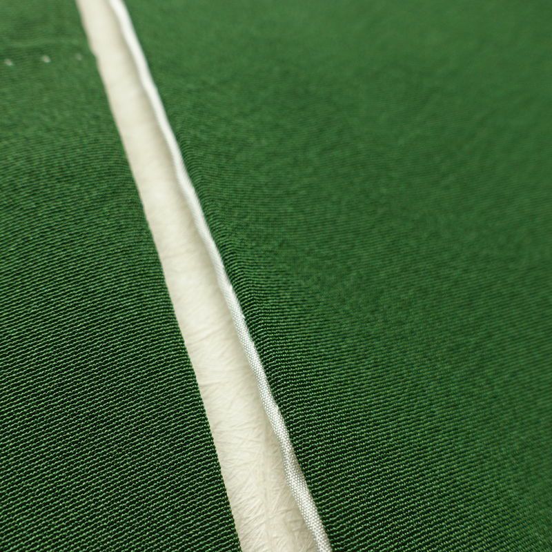 振袖 縮緬 正絹 古典柄 袷仕立て 洒落紋付き 身丈166cm 裄丈68.5cm リサイクル着物 着物 箔 金彩 成人式 二十歳 二十歳の集い パーティー フォーマル 松 菊 桜 緑・うぐいす色_画像16