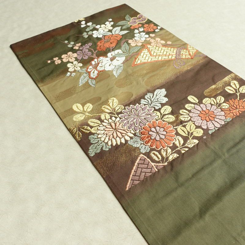 袋帯 六通柄 フォーマル用 正絹 花柄 リサイクル帯 帯 箔 入学式 卒業式 結婚式 七五三 お宮参り 菊 多色使い_画像18
