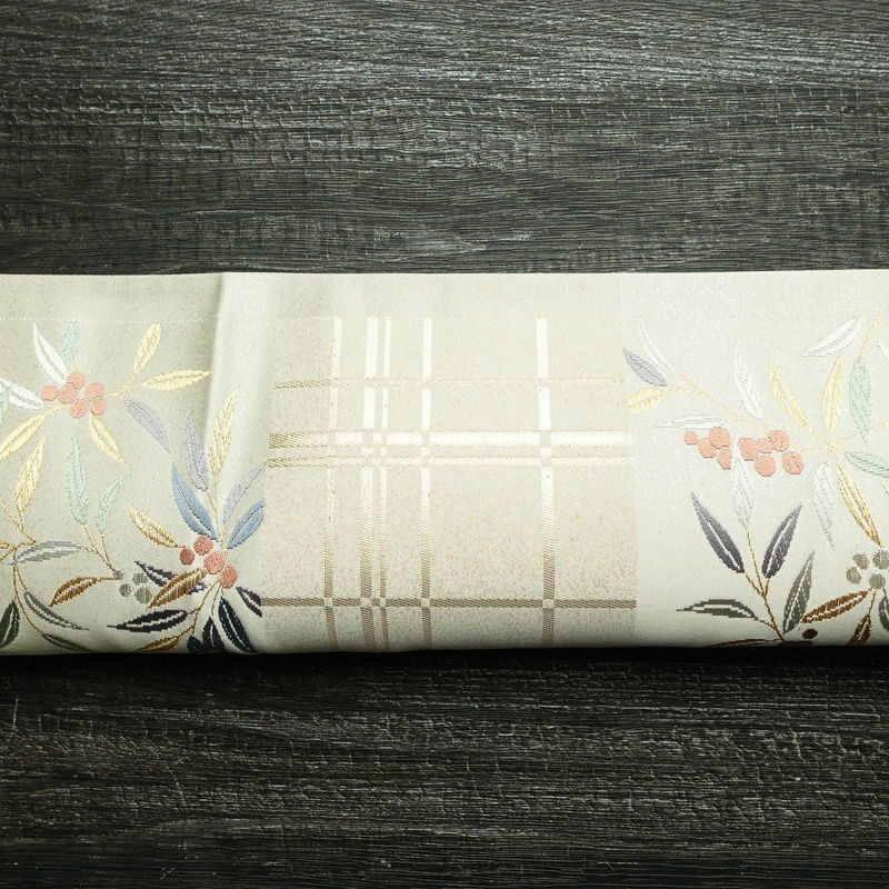 袋帯 六通柄 美品 フォーマル用 正絹 木の葉・植物柄 リサイクル帯 帯 入学式 卒業式 結婚式 七五三 パーティー お宮参り 上品 クリーム_画像16