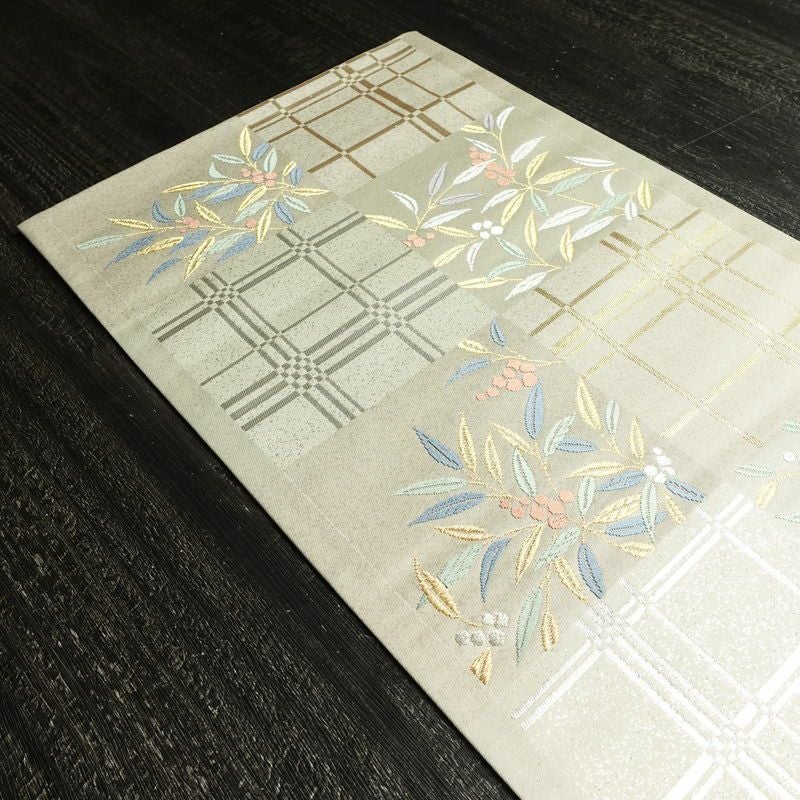 袋帯 六通柄 美品 フォーマル用 正絹 木の葉・植物柄 リサイクル帯 帯 入学式 卒業式 結婚式 七五三 パーティー お宮参り 上品 クリーム_画像18