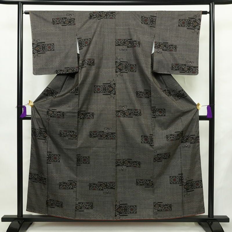 大島紬 古代染色 純泥染 美品 証紙あり しつけ糸付き 正絹 花柄 袷仕立て 身丈158cm 裄丈62.5cm リサイクル着物 着物 茶_画像1