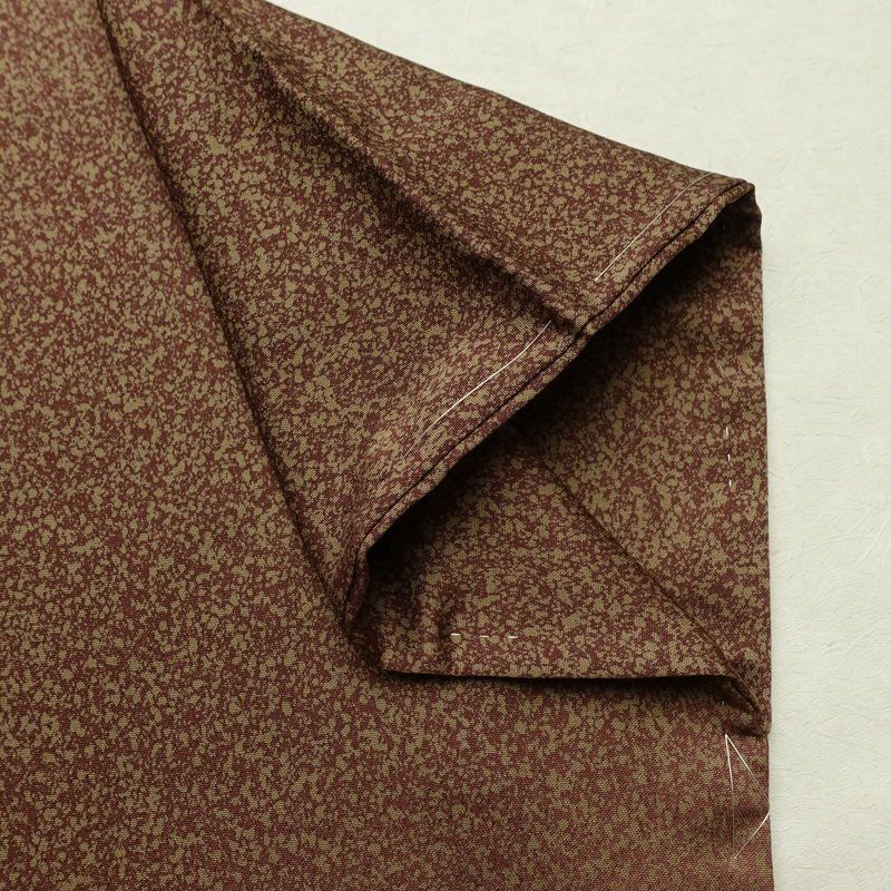 付け下げ 美品 しつけ糸付き 一つ紋付き 正絹 その他の柄 袷仕立て 身丈151cm 裄丈63cm リサイクル着物 箔 共八掛 卒業式 パーティー フォーマル モダン 茶_画像16
