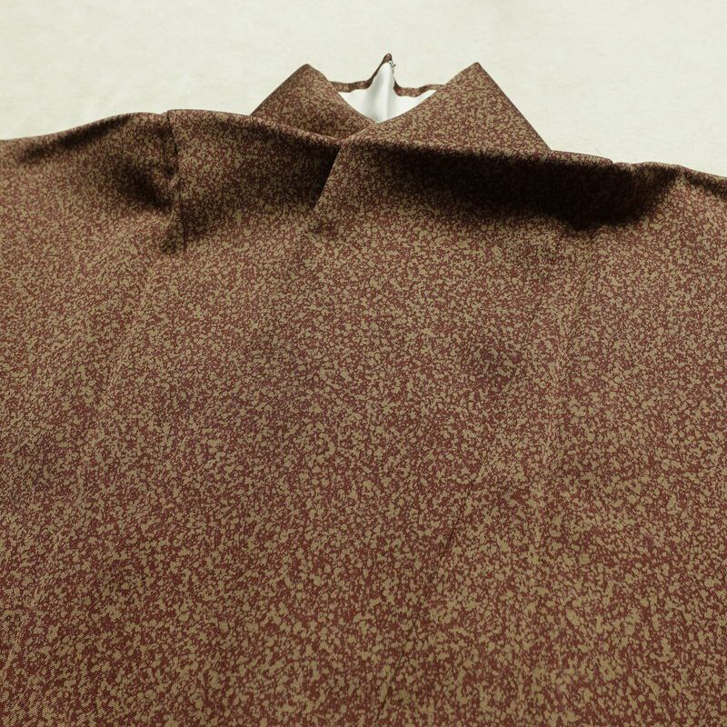 付け下げ 美品 しつけ糸付き 一つ紋付き 正絹 その他の柄 袷仕立て 身丈151cm 裄丈63cm リサイクル着物 箔 共八掛 卒業式 パーティー フォーマル モダン 茶_画像18