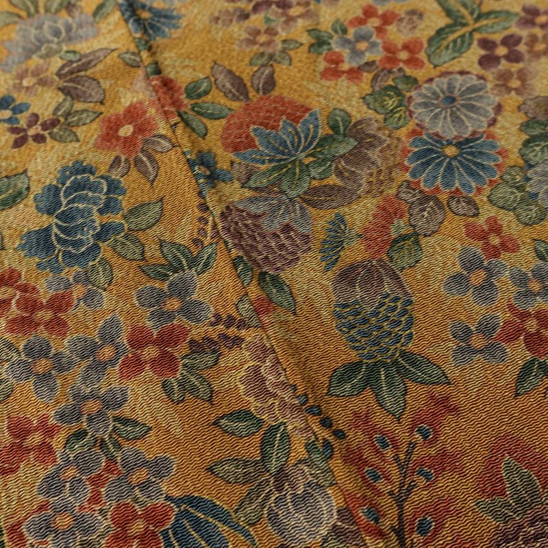 単衣 小紋 良品 縮緬 総柄 正絹 花柄 単衣仕立て 身丈159cm 裄丈66cm リサイクル着物 着物 菊 黄・黄土色_画像11