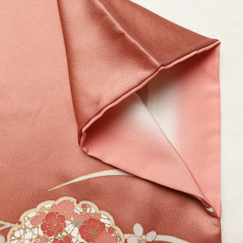 付け下げ 良品 綸子 一つ紋付き トールサイズ 正絹 花柄 袷仕立て 身丈169cm 裄丈68cm リサイクル着物 着物 箔 金彩 入学式 卒業式 結婚式 七五三 パーティー お宮参り フォーマル 菊 ピンク_画像15