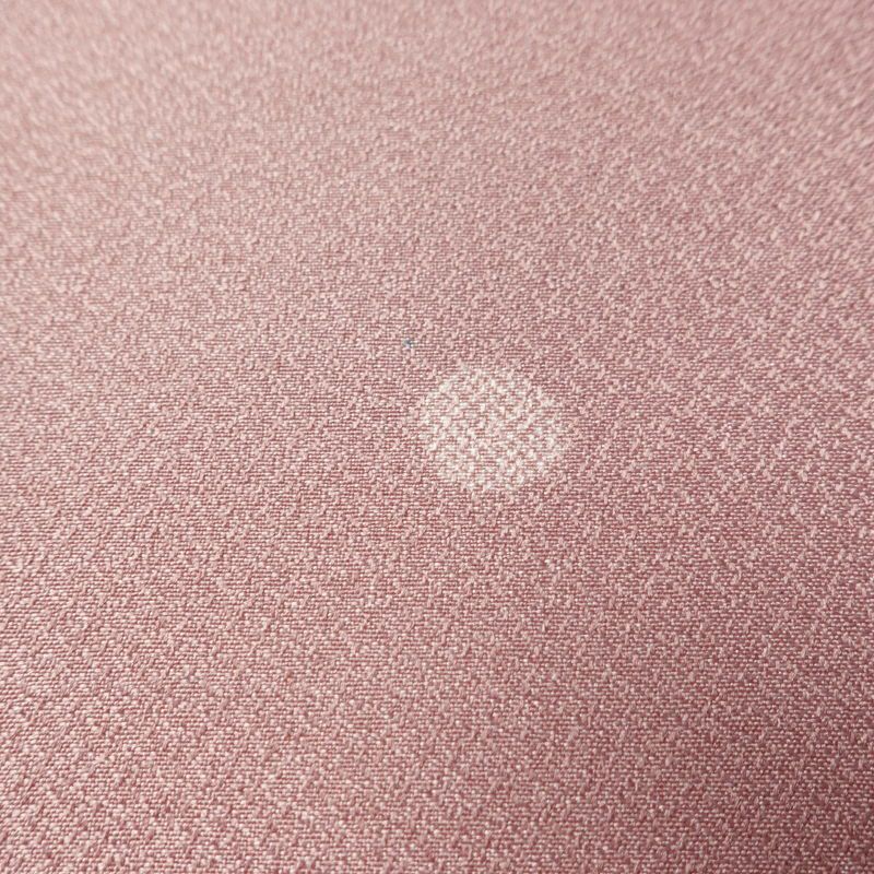 単衣 小紋 美品 しつけ糸付き 飛び柄 ポリエステル 古典柄 単衣仕立て 身丈168cm 裄丈68cm リサイクル着物 着物 シンプル ピンク_画像9