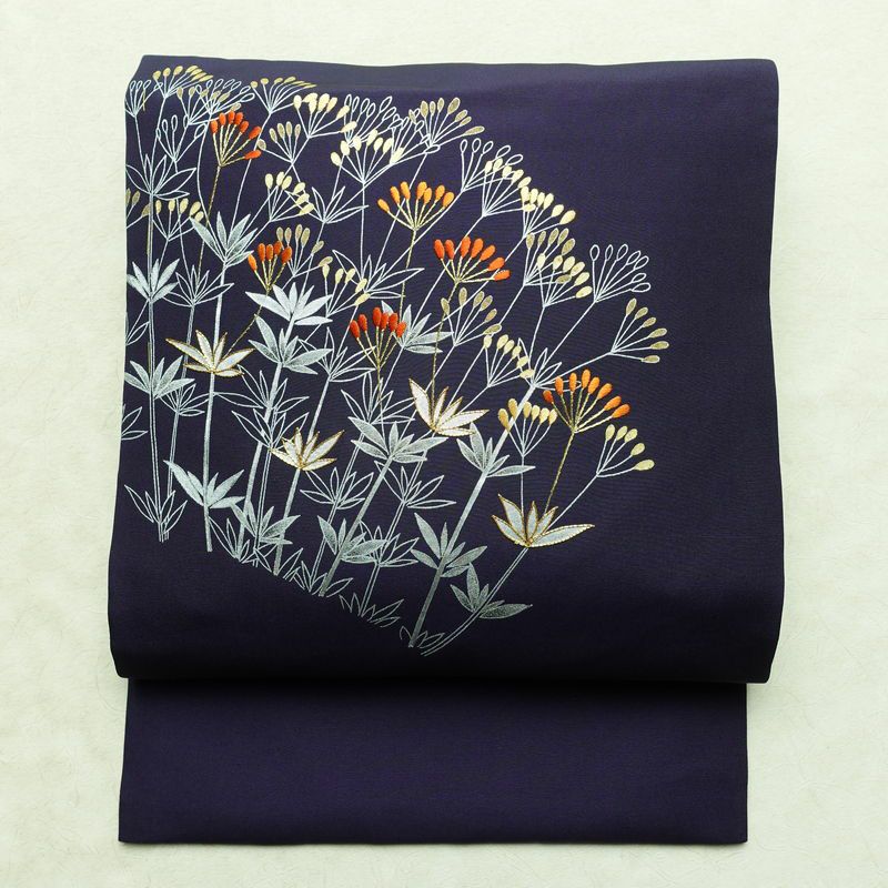 名古屋帯 太鼓柄 金駒刺繍 正絹 木の葉・植物柄 名古屋仕立て なごや帯 リサイクル帯 帯 刺繍 銀彩 紫・藤色_画像1