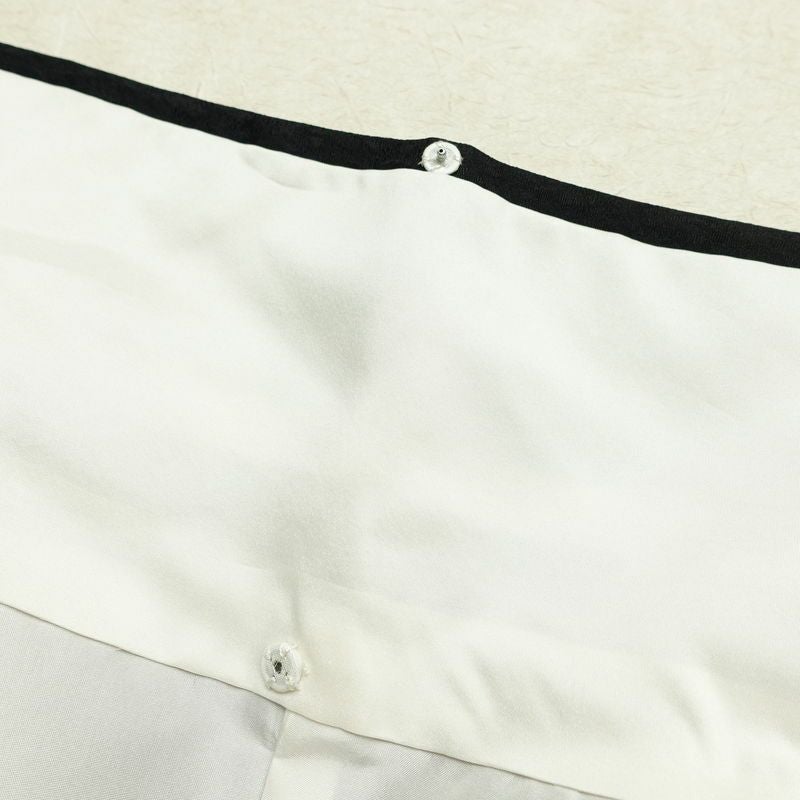 付け下げ 美品 しつけ糸付き 正絹 木の葉・植物柄 袷仕立て 身丈164cm 裄丈64.5cm リサイクル着物 着物 パーティー フォーマル モダン イチョウ 紅葉 黒_画像20