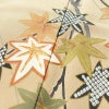 付け下げ 美品 しつけ糸付き 縮緬 正絹 木の葉・植物柄 袷仕立て 身丈157.5cm 裄丈67cm リサイクル着物 着物 刺繍 共八掛 金彩 七五三 フォーマル 紅葉 ベージュ_画像7