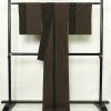 紬 良品 正絹 幾何学柄・抽象柄 袷仕立て 身丈167.5cm 裄丈67cm リサイクル着物 着物 モダン 茶_画像2