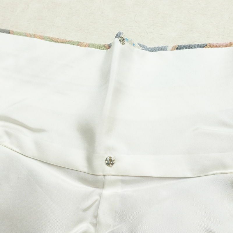 小紋 良品 縮緬 総柄 正絹 幾何学柄・抽象柄 袷仕立て 身丈164.5cm 裄丈67cm リサイクル着物 着物 多色使い_画像18