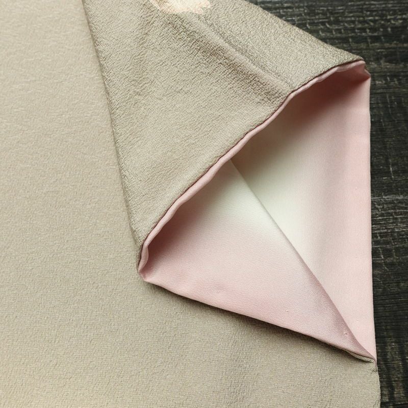 小紋 縮緬 飛び柄 正絹 古典柄 袷仕立て 身丈164.5cm 裄丈68cm リサイクル着物 雪輪 花びら 着物 くすみパープル 紫・藤色_画像15