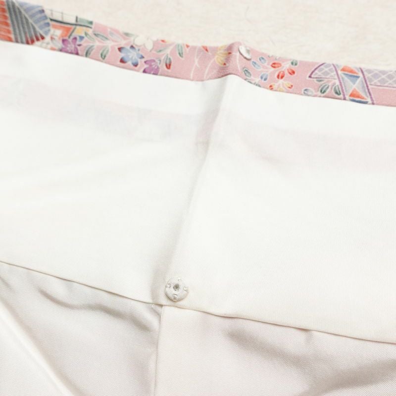 小紋 良品 しつけ糸付き 縮緬 正絹 風景柄 袷仕立て 身丈160.5cm 裄丈64.5cm リサイクル着物 着物 ピンク_画像20