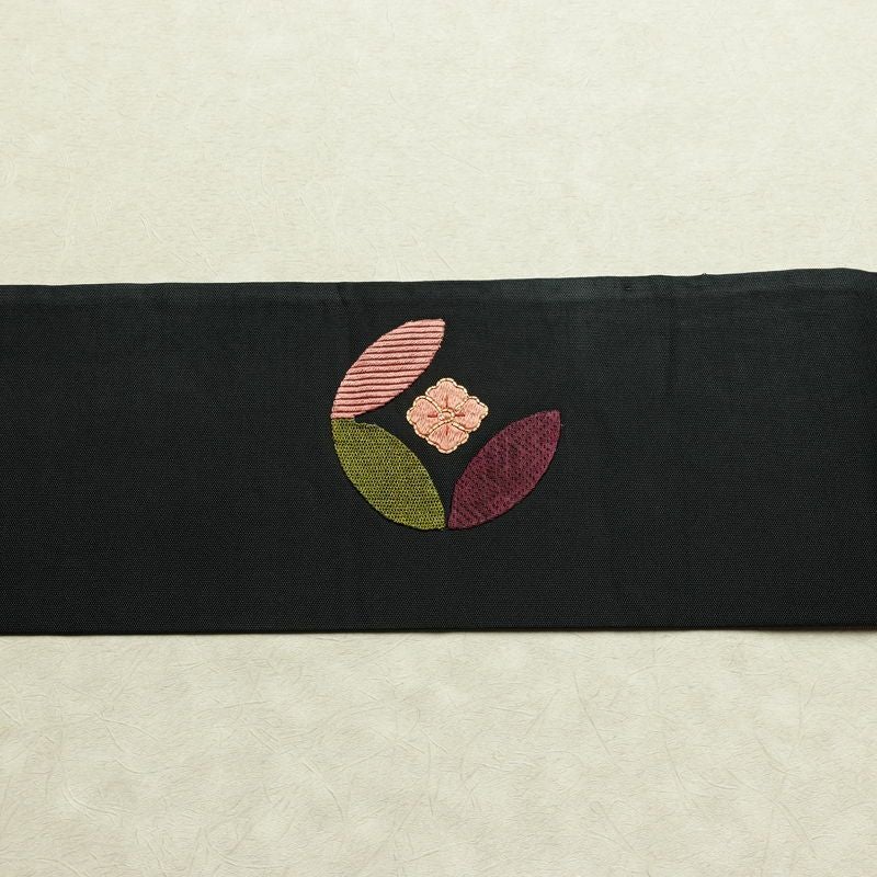 名古屋帯 太鼓柄 金駒刺繍 正絹 古典柄 名古屋仕立て なごや帯 リサイクル帯 帯 刺繍 シンプル 黒_画像16