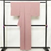 色無地 美品 しつけ糸付き 一つ紋付き 正絹 その他の柄 袷仕立て 身丈156cm 裄丈61cm リサイクル着物 着物 お茶会 フォーマル シンプル 紫・藤色_画像2