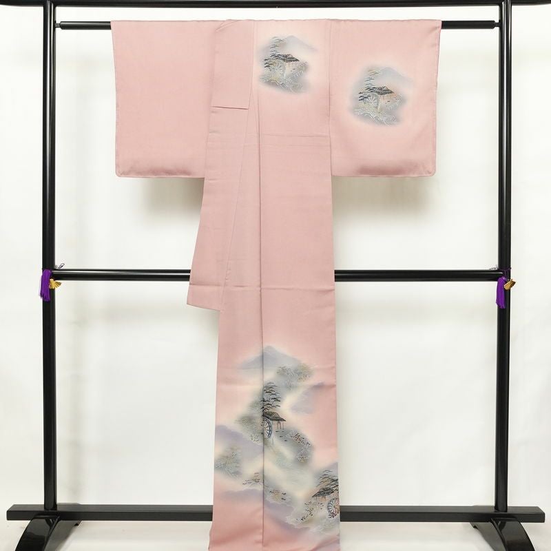 付け下げ 良品 しつけ糸付き 正絹 風景柄 袷仕立て 身丈166.5cm 裄丈66cm リサイクル着物 着物 箔 入学式 卒業式 七五三 お宮参り フォーマル 紫・藤色_画像2