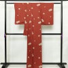 小紋 丹後ちりめん 嵯峨野 縮緬 飛び柄 正絹 花柄 袷仕立て 身丈163.5cm 裄丈65cm リサイクル着物 着物 モダン 小豆・エンジ_画像2