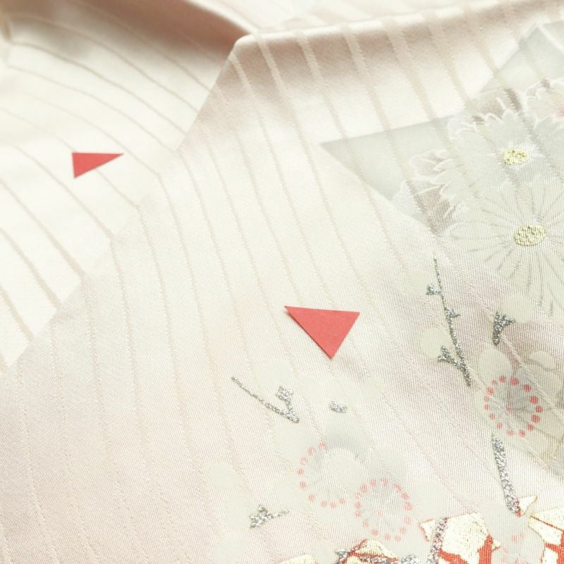 振袖 正絹 花柄 袷仕立て 身丈165cm 裄丈66cm リサイクル着物 着物 箔 金彩 結婚式 成人式 二十歳 二十歳の集い 多色使い_画像19