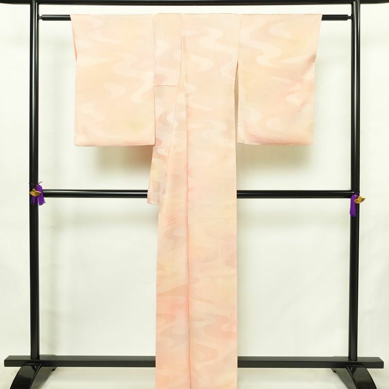 小紋 堅牢染 正絹 流水・波柄 袷仕立て 身丈161.5cm 裄丈68.5cm リサイクル着物 着物 ピンク_画像2