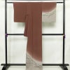 付け下げ 美品 縮緬 正絹 木の葉・植物柄 袷仕立て 身丈165cm 裄丈67cm リサイクル着物 着物 箔 共八掛 露芝 入学式 卒業式 七五三 お宮参り フォーマル 茶_画像2