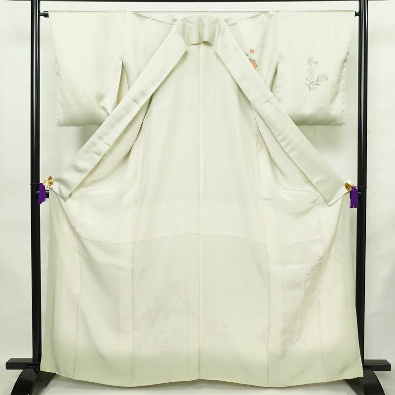 訪問着 しつけ糸付き 相良刺繍 綸子 正絹 花柄 袷仕立て 身丈164cm 裄丈65cm リサイクル着物 着物 箔 金彩 入学式 卒業式 結婚式 七五三 お宮参り フォーマル 菊 緑・うぐいす色_画像3