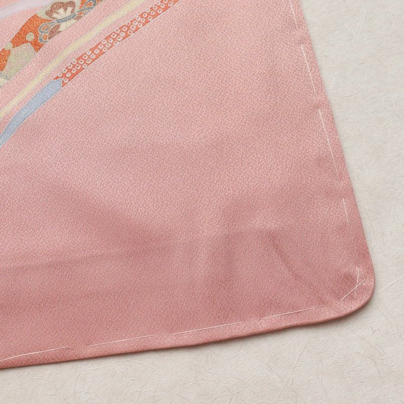 付け下げ 美品 しつけ糸付き 正絹 古典柄 袷仕立て 身丈156cm 裄丈63cm リサイクル着物 着物 箔 金彩 入学式 七五三 お宮参り フォーマル ピンク_画像16