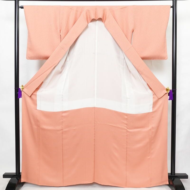 色無地 美品 落款入り しつけ糸付き 一つ紋付き 正絹 無地 袷仕立て 身丈164.5cm 裄丈64cm リサイクル着物 着物 お茶会 フォーマル ピンク_画像3