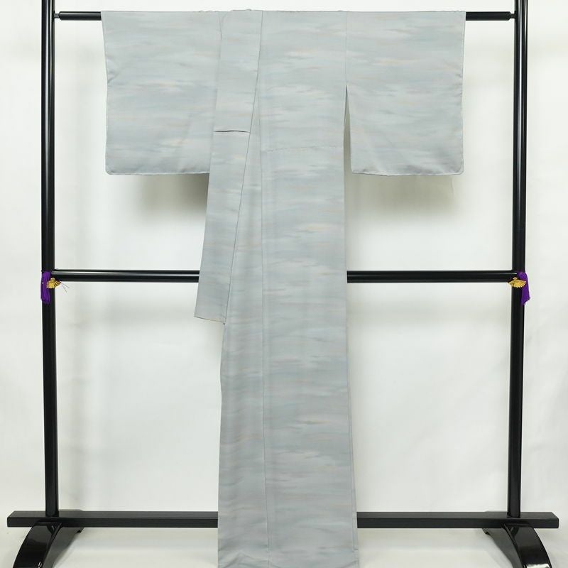 小紋 美品 しつけ糸付き 縮緬 一つ紋付き 正絹 その他の柄 袷仕立て 身丈169cm 裄丈68.5cm リサイクル着物 着物 共八掛 青・紺_画像2