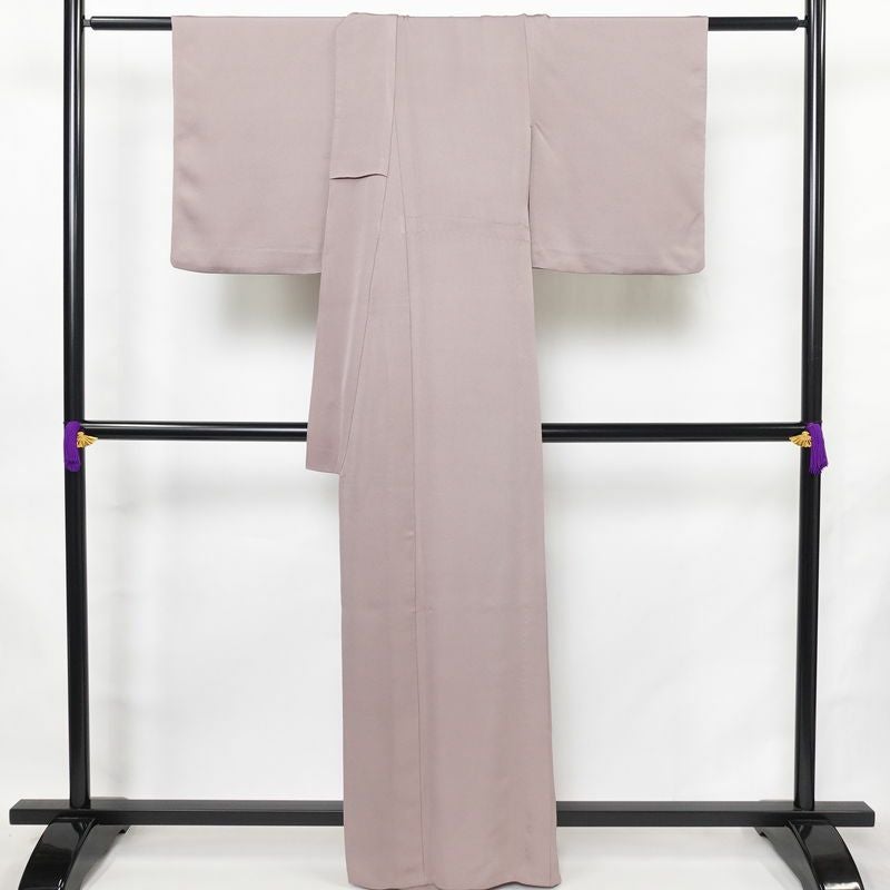 単衣 色無地 良品 落款入り 正絹 無地 単衣仕立て 身丈163.5cm 裄丈68cm リサイクル着物 着物 お茶会 フォーマル シンプル くすみパープル 紫・藤色_画像2