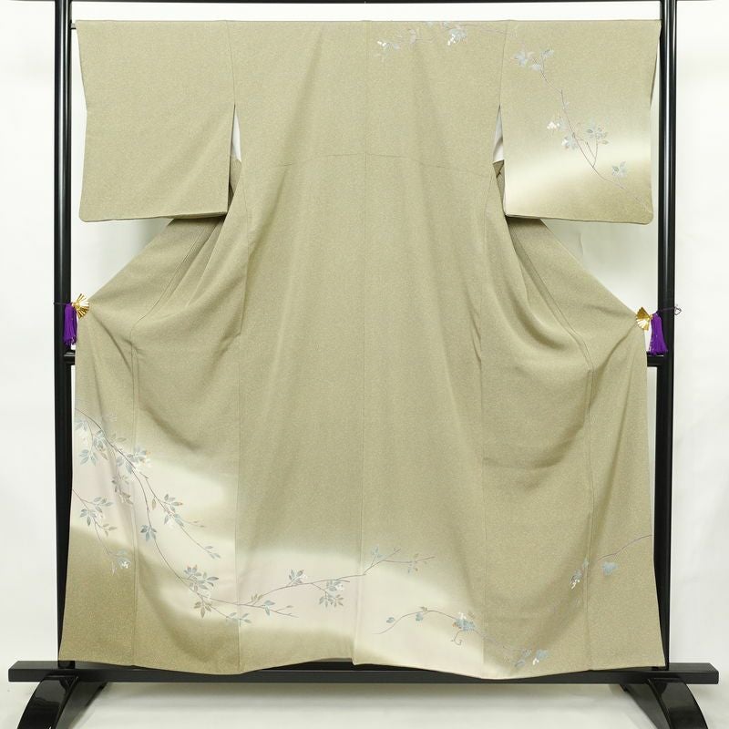 訪問着 縮緬 一つ紋付き 正絹 木の葉・植物柄 袷仕立て 身丈157cm 裄丈67.5cm リサイクル着物 着物 共八掛 入学式 卒業式 七五三 お宮参り フォーマル 上品 緑・うぐいす色_画像1