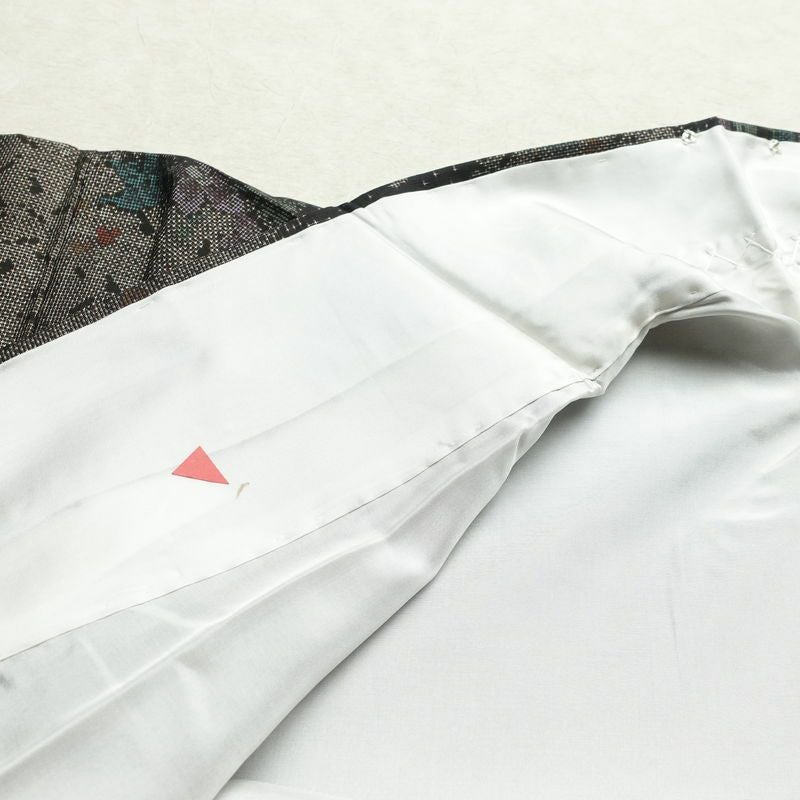 大島紬 良品 証紙なし しつけ糸付き 正絹 木の葉・植物柄 袷仕立て 身丈161cm 裄丈66cm リサイクル着物 着物 茶_画像20