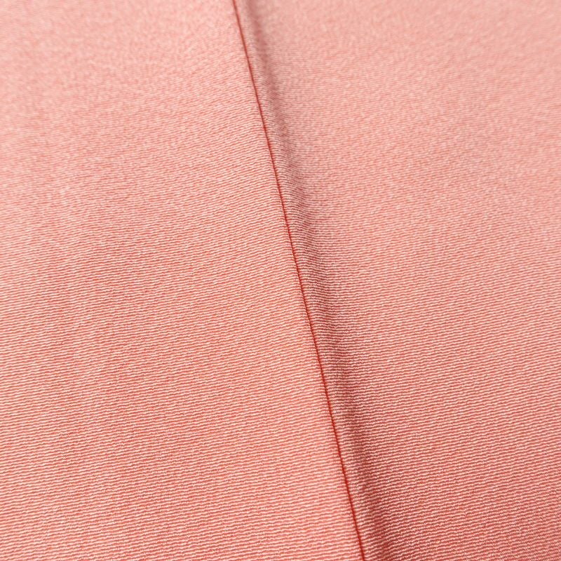 色無地 美品 しつけ糸付き 縮緬 一つ紋付き 正絹 無地 袷仕立て 身丈165.5cm 裄丈66.5cm リサイクル着物 着物 お茶会 フォーマル シンプル ピンク_画像10