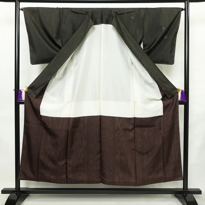 大島紬 付下 美品 証紙あり 落款入り しつけ糸付き 正絹 花柄 袷仕立て 身丈152cm 裄丈65cm リサイクル着物 おしゃれ 着物 茶_画像3