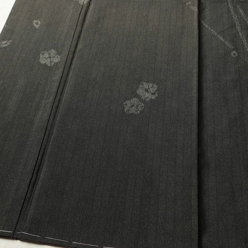 大島紬 付下 美品 証紙あり 落款入り しつけ糸付き 正絹 花柄 袷仕立て 身丈152cm 裄丈65cm リサイクル着物 おしゃれ 着物 茶_画像4