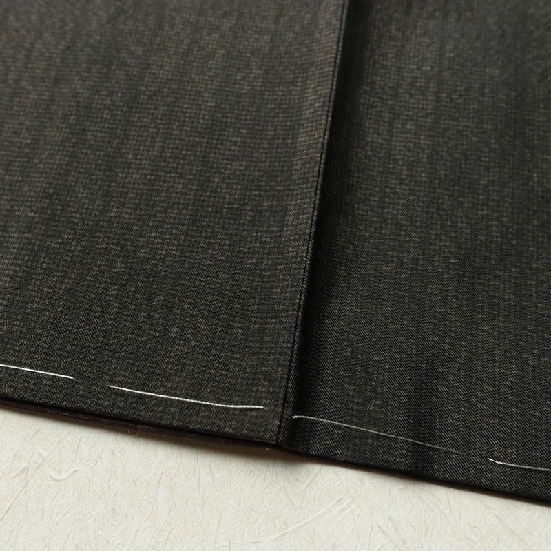 大島紬 付下 美品 証紙あり 落款入り しつけ糸付き 正絹 花柄 袷仕立て 身丈152cm 裄丈65cm リサイクル着物 おしゃれ 着物 茶_画像10