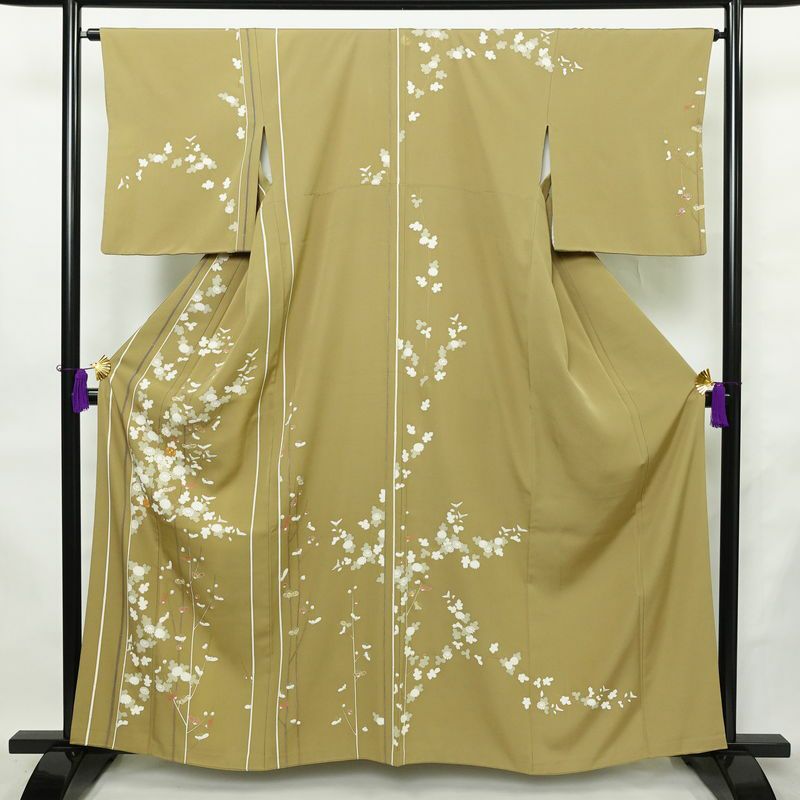 訪問着 良品 金駒刺繍 一つ紋付き 正絹 花柄 袷仕立て 身丈160.5cm 裄丈65cm リサイクル着物 着物 箔 金彩 入学式 卒業式 七五三 パーティー お宮参り フォーマル 黄・黄土色_画像1