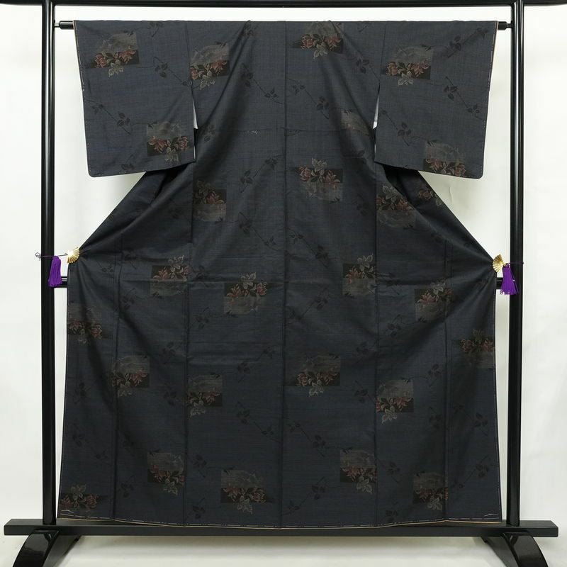 大島紬 古代染色 純泥染 良品 証紙あり しつけ糸付き 正絹 花柄 袷仕立て 身丈159cm 裄丈63cm リサイクル着物 着物 青・紺_画像1