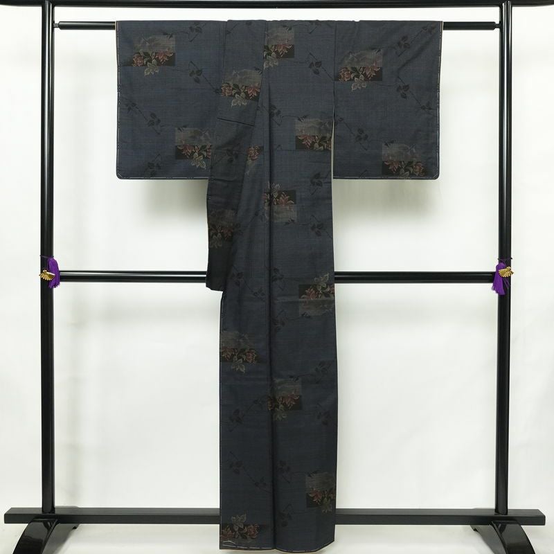 大島紬 古代染色 純泥染 良品 証紙あり しつけ糸付き 正絹 花柄 袷仕立て 身丈159cm 裄丈63cm リサイクル着物 着物 青・紺_画像2