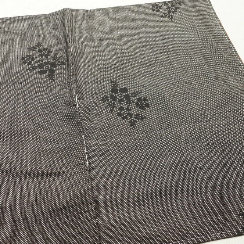 大島紬 美品 しつけ糸付き 正絹 花柄 袷仕立て 身丈159cm 裄丈63.5cm リサイクル着物 着物 未使用品 茶_画像13