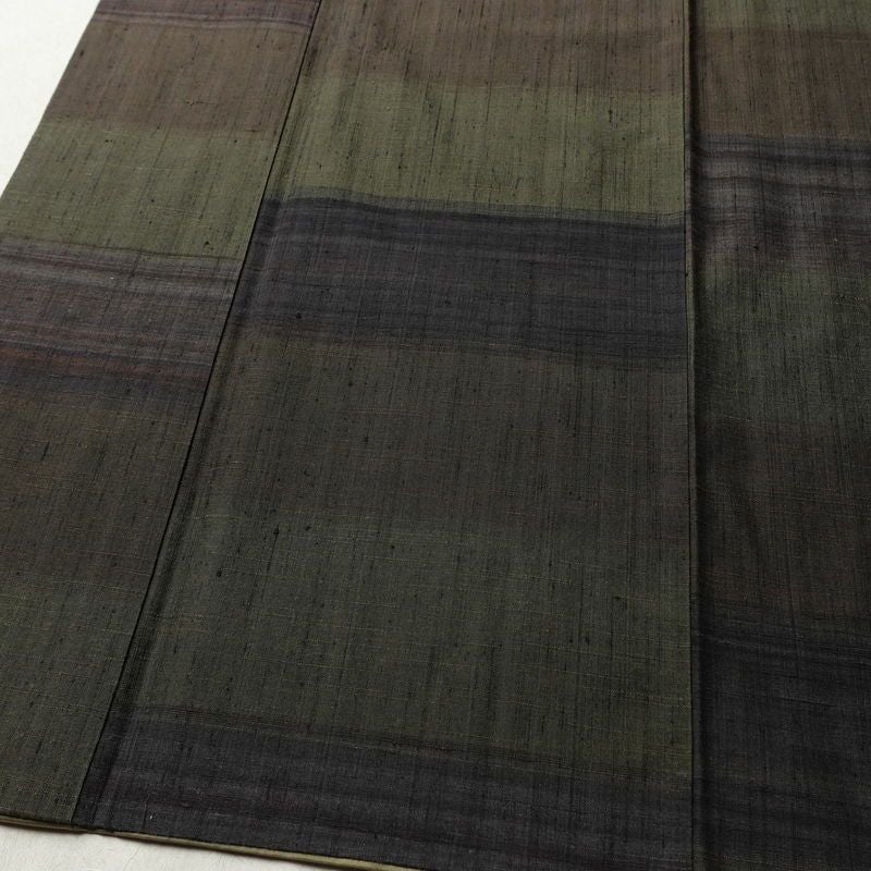 紬 正絹 縞柄・線柄 袷仕立て 身丈152.5cm 裄丈62cm リサイクル着物 着物 モダン 緑・うぐいす色_画像4