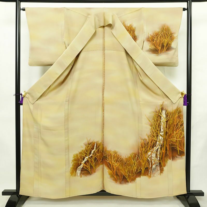 単衣 付下 一つ紋付き 正絹 木の葉・植物柄 単衣仕立て 身丈159cm 裄丈64cm リサイクル着物 着物 ぼかし シンプル ベージュ_画像3